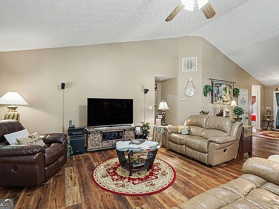 5th image of 1924 Brittlebank Ln