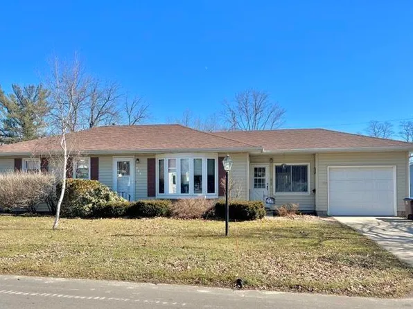 409 4th Ave NE, Oelwein, IA 50662