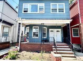 4 Pavonia Ct, Bayonne, NJ 07002