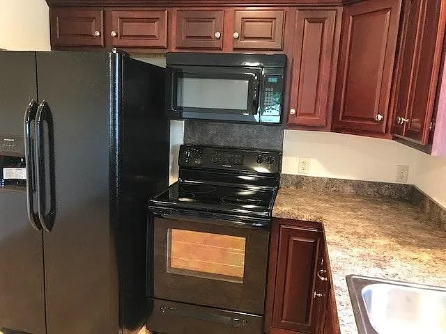 432 Lafayette St — Photo 11