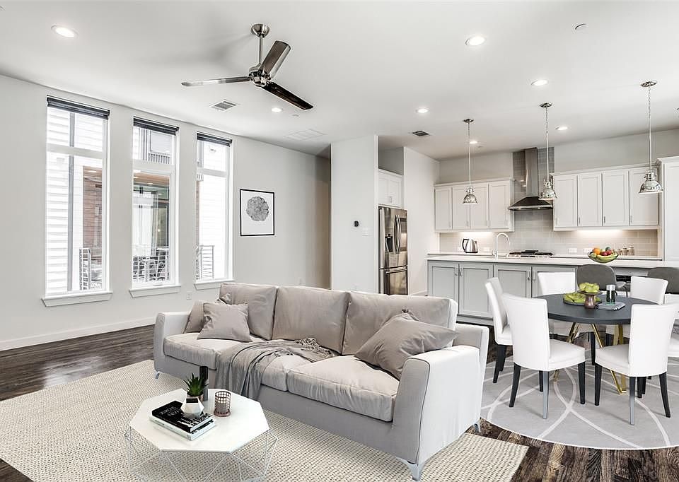 1st image of 2112 Bennett Ave #203