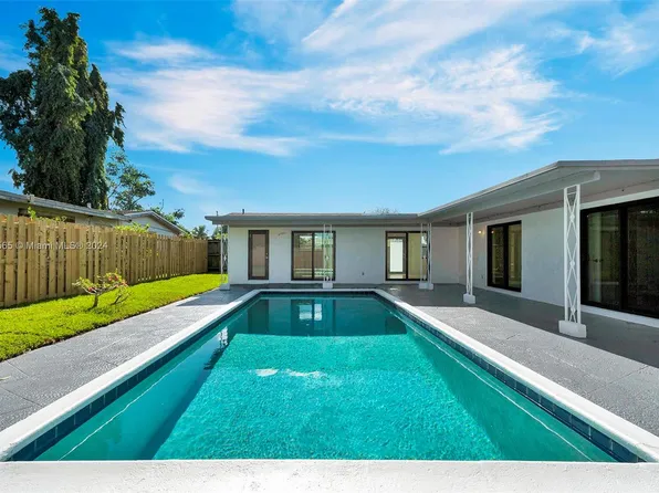 7761 NW 31st St, Hollywood, FL 33024