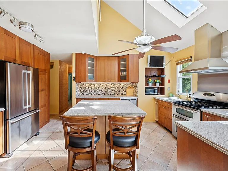 3 Meadowgrass Ln — Photo 14