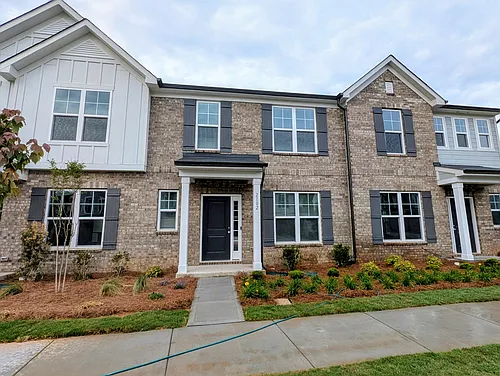 2102 Cobble Ct Photo 1