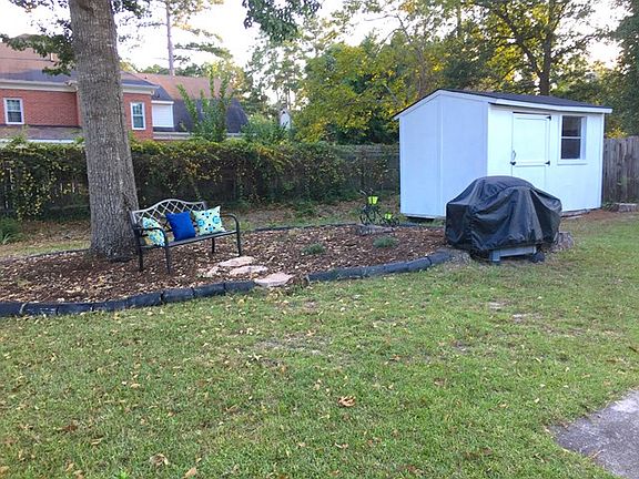 3rd image of 4086 Spencer St