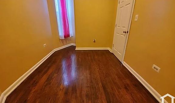 2nd image of 6555 S Greenwood Ave #2