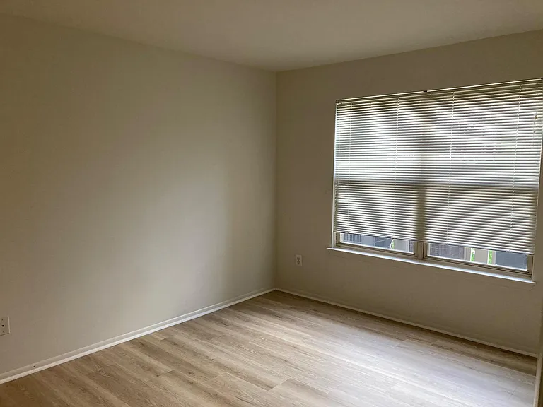 1729 Ascot Way #B — Photo 13