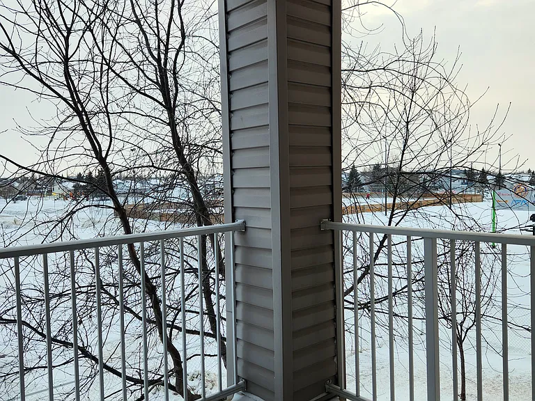 60 Lawford Ave #214 — Photo 9