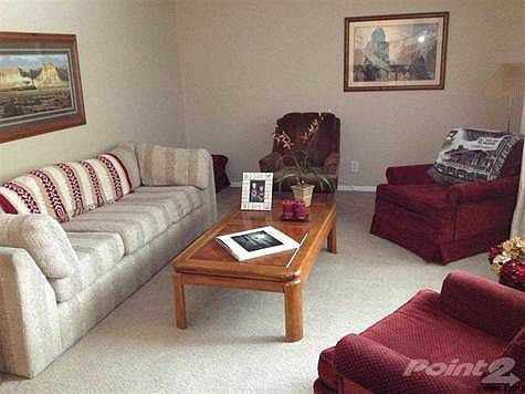 2nd image of 210 Summer View Dr