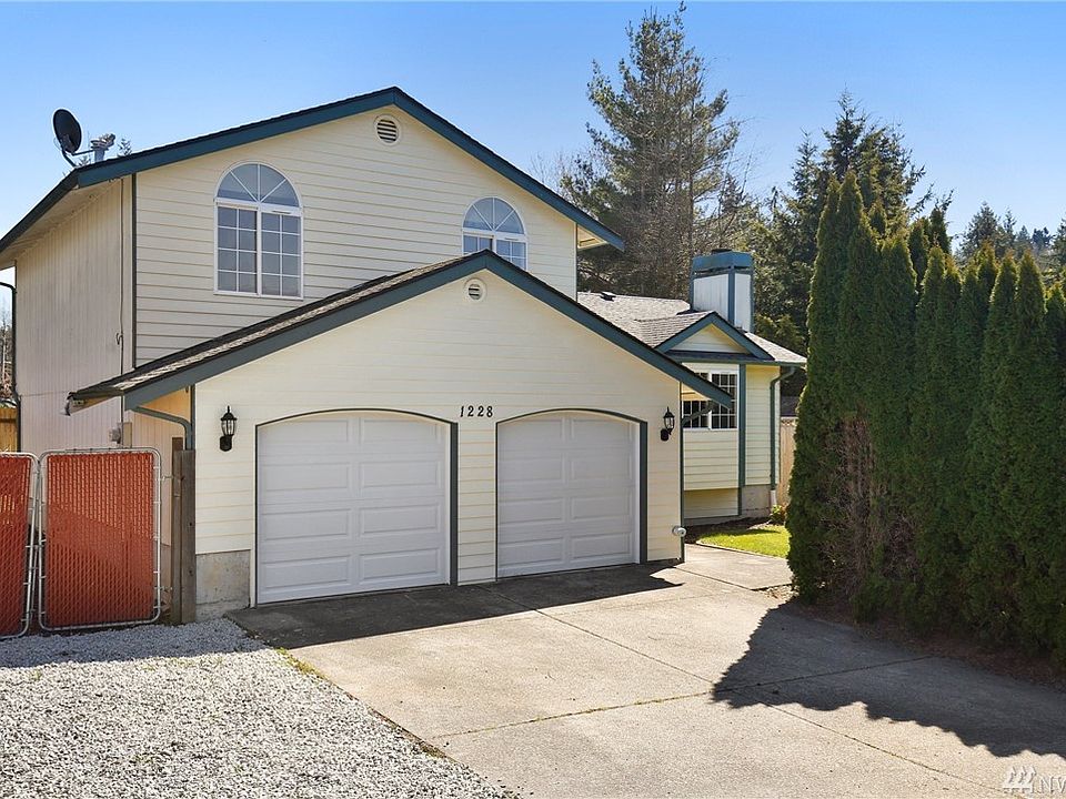 1st image of 1228 37th St SE