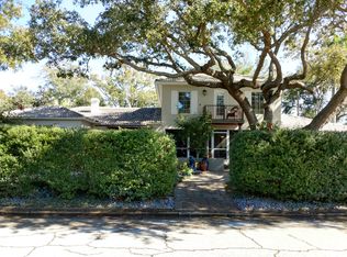 1925 Oak St NE, Saint Petersburg, FL 33704
