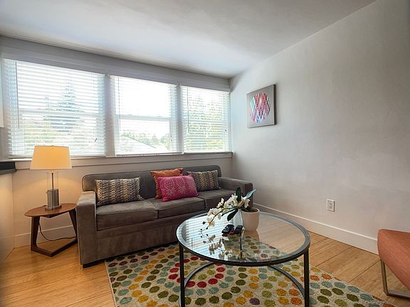 4th image of 683 Live Oak Ave #5