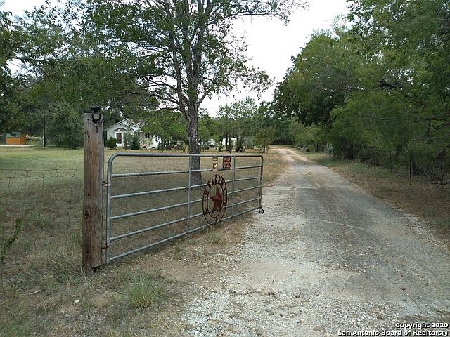 1st image of 2166 W Fm 476