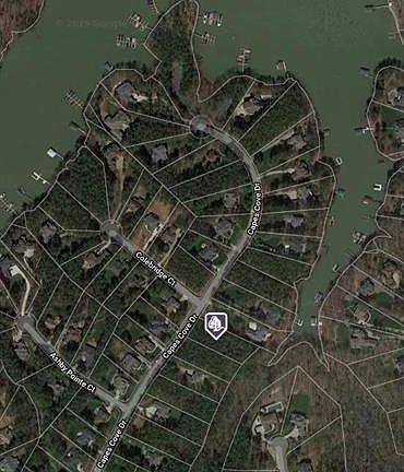 2nd image of 2210 Capes Cove Dr