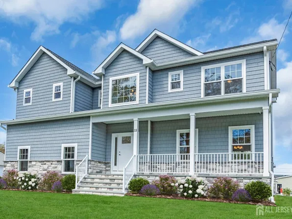 33 Pennsylvania Ave, Waretown, NJ 08758