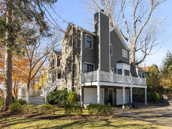 106 Danforth St, Framingham, MA 01701