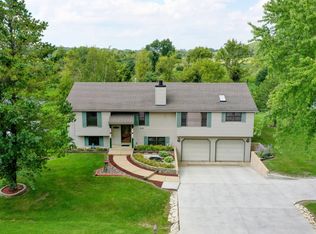 218 Tyler Creek St, Gilberts, IL 60136