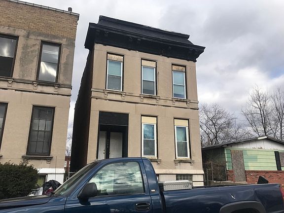 3rd image of 2509 E University St