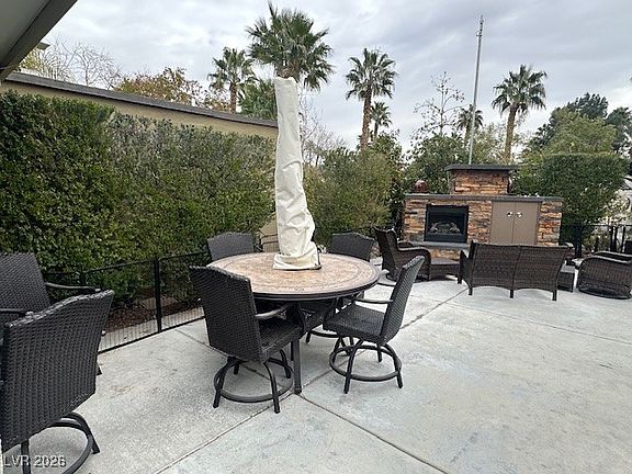 4th image of 8175 Arville St #73