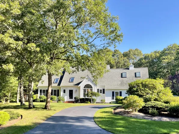 102 Waterford Drive, Cotuit, MA 02635