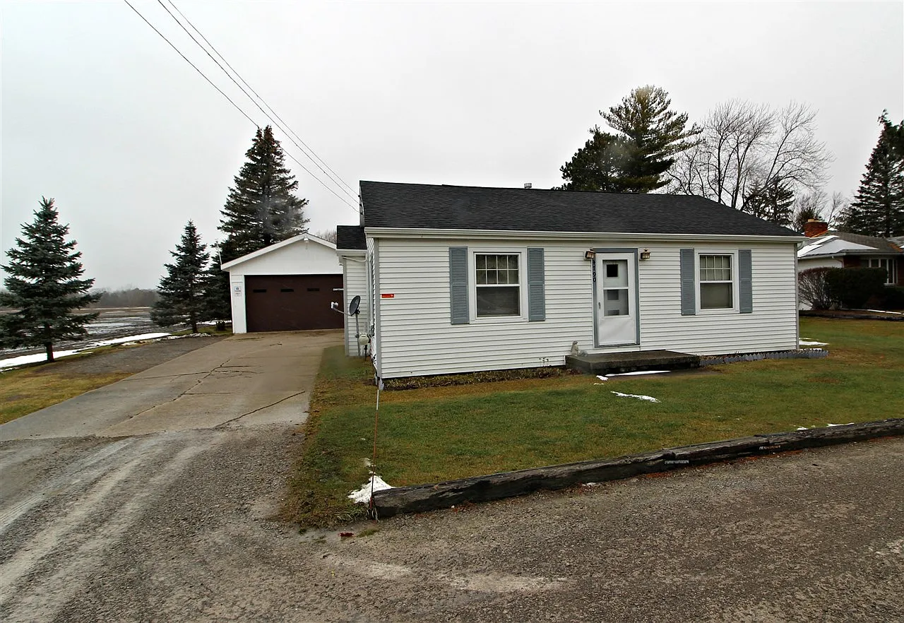 4790 Sheridan Rd photo 1