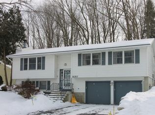 8057 Ginger Rd, Liverpool, NY 13090