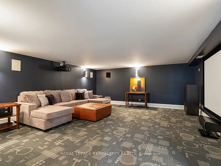 101 Chestnut Hills Pkwy — Photo 38