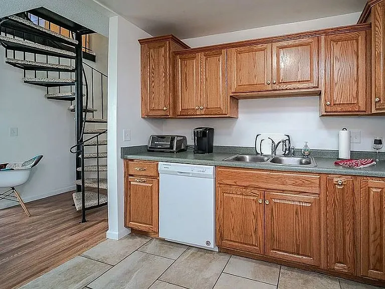 7336 72nd Ln N — Photo 11