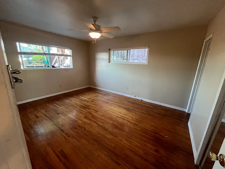 5438 Mary Lane Dr — Photo 23