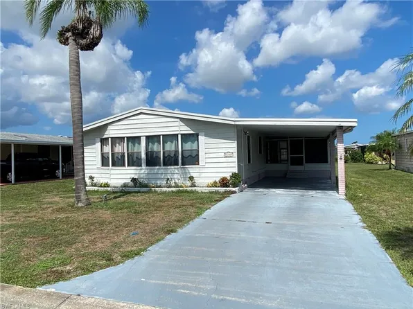 26380 New Orleans Dr, Bonita Springs, FL 34135
