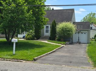 31 Commonwealth Ave, New Providence, NJ 07974