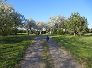 204 County Line Rd, Hamlin, NY 14464