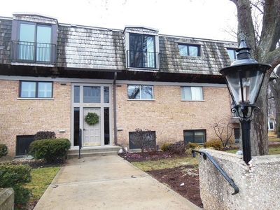 202 Kenston Ct, Geneva, IL, 60134