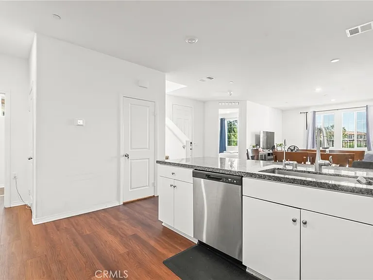15922 Lasselle St #1 — Photo 20