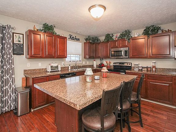 5th image of 4641 Fields Way