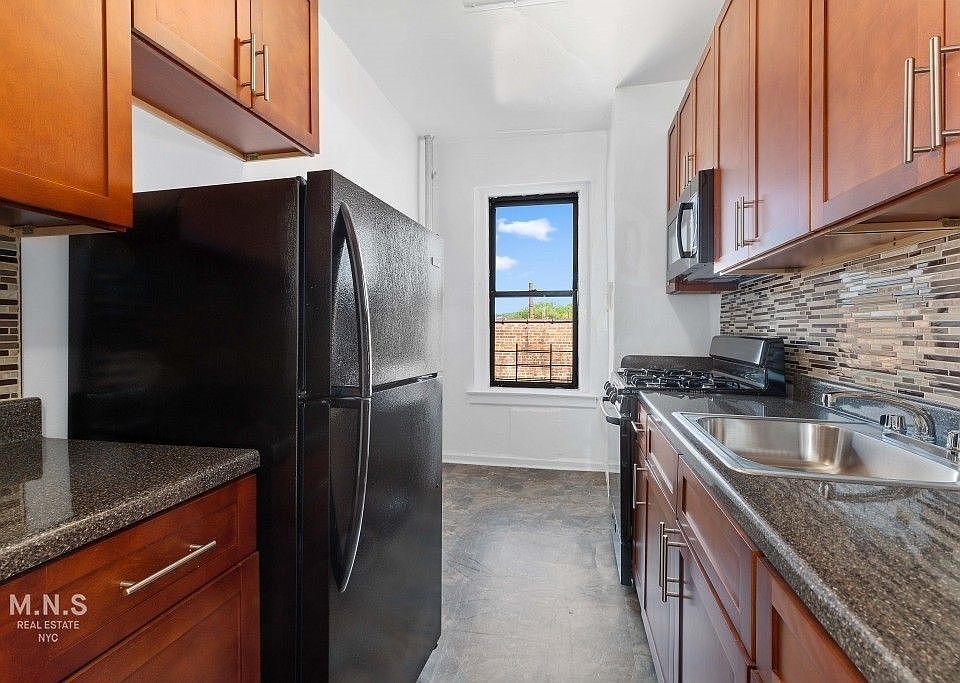 1st image of 2 Seaman Ave #5F
