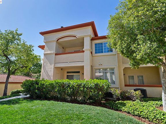 3rd image of 6967 Stagecoach Rd APT G