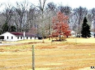 2359 Hunterstown Hampton Rd, New Oxford, PA 17350