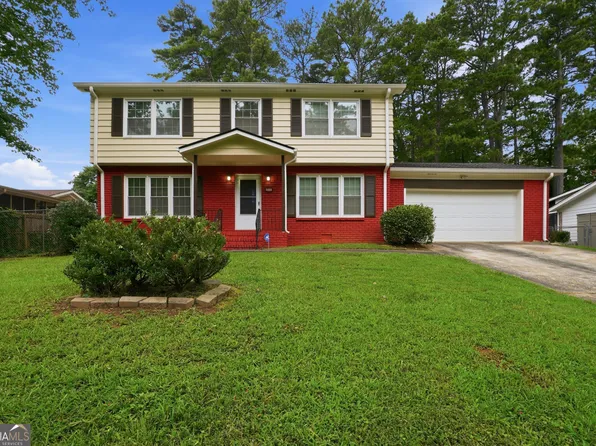 1604 Drayton Woods Dr, Tucker, GA 30084