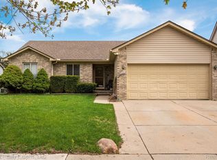 47697 Barclay Ct, Shelby Township, MI 48317