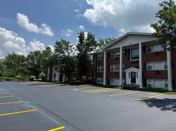 Colonial, 0S620 Old York Rd #620-2B, Elmhurst, IL 60126