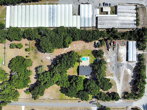 3rd image of 24036 Adair Ave