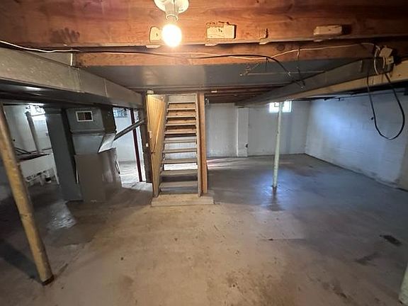 5th image of 26697 Nieman St
