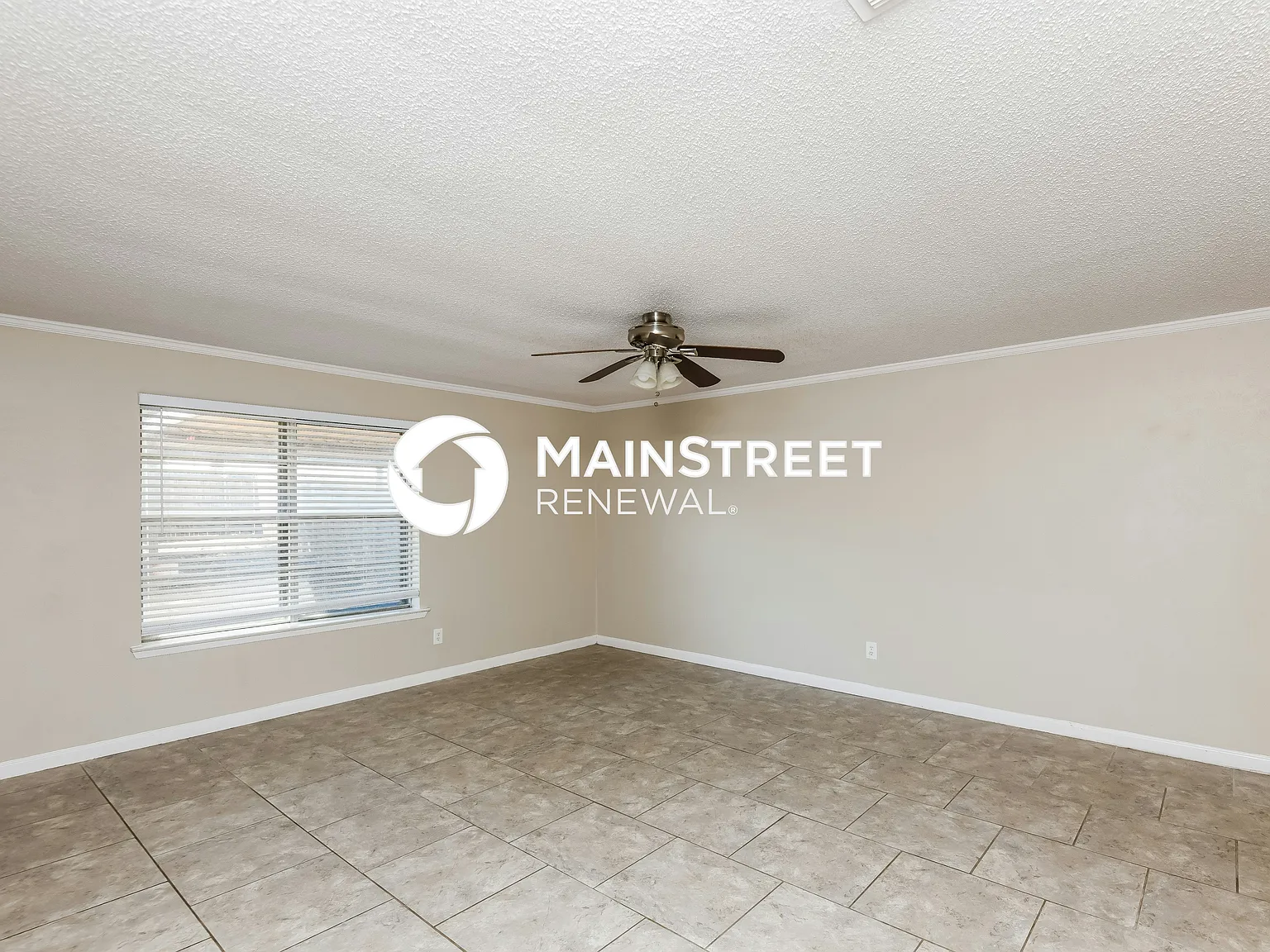 1117 Celeste St — Photo 3