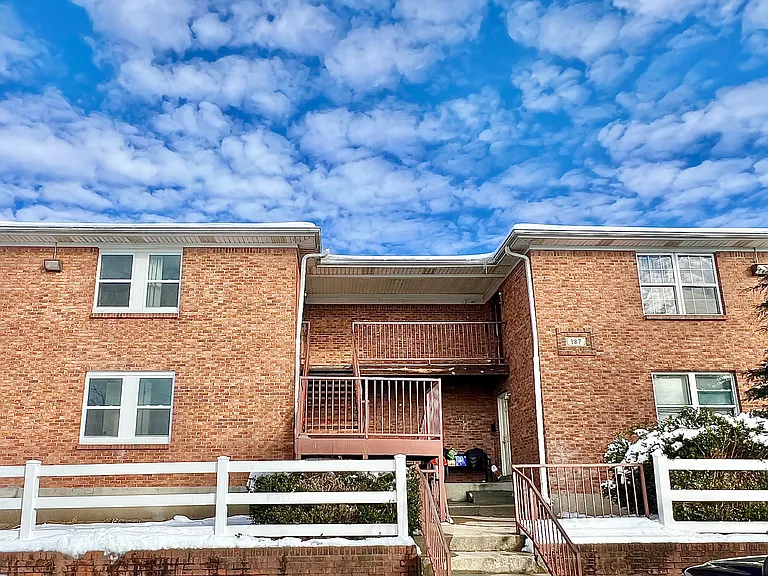 Park Place Apartments — Photo 11