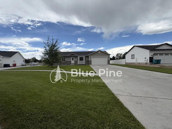 959 Preston Dr, Idaho Falls, ID 83401