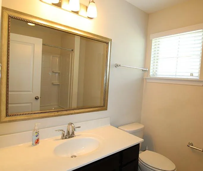 870 Cormier Dr — Photo 13