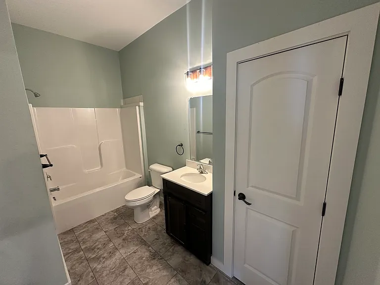 123 W Main St #A — Photo 7