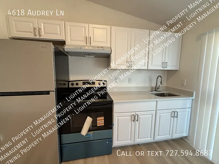 4618 Audrey Ln — Photo 4