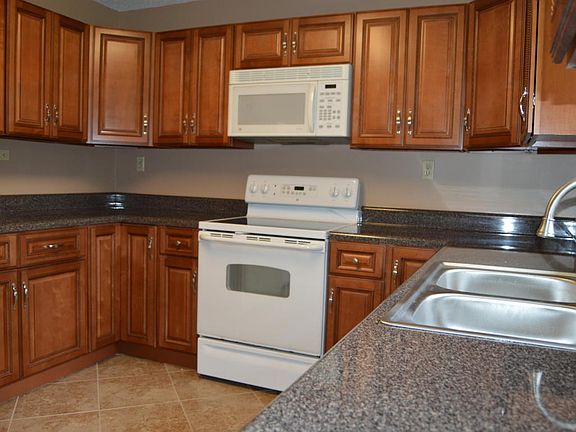 2nd image of 6426 Bolivia St